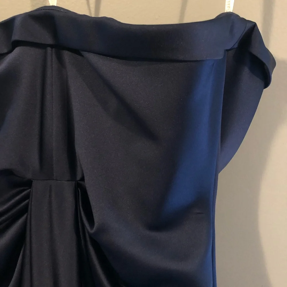 David's Bridal Bridesmaid dress - Picture 4 of 6